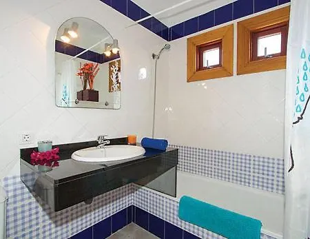 Pechi Bianca - 2 Bedroom Bungalow - Great Value - Private Pool Villa *
